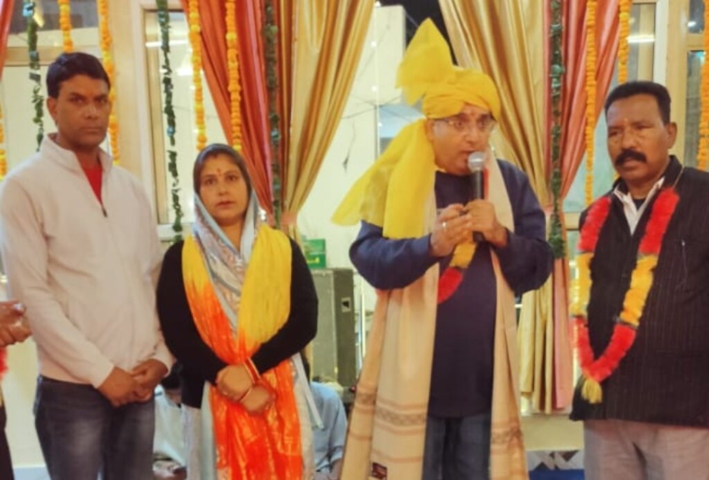 नैनीताल में वाल्मीकि प्रकट दिवस के कार्यक्रम हुए शुरू,मुख्य अतिथि व्यापार मंडल अध्यक्ष मारूति नंदन साह ने किया कार्यक्रम का शुभारंभ