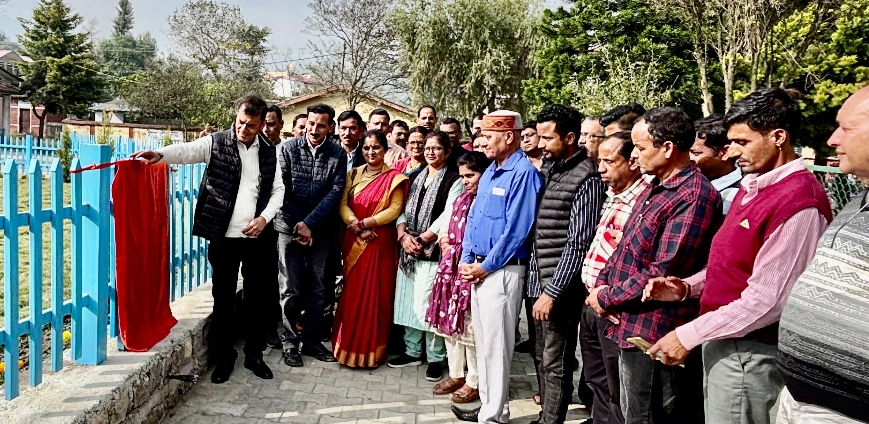 भीमताल का ब्लॉकसभी ब्लॉकों से अलग पहचान बना रहा है- डॉo हरीश बिष्ट,ब्लॉक में नवनिर्मित लॉन गार्डन निर्माण से लगे चार चांद