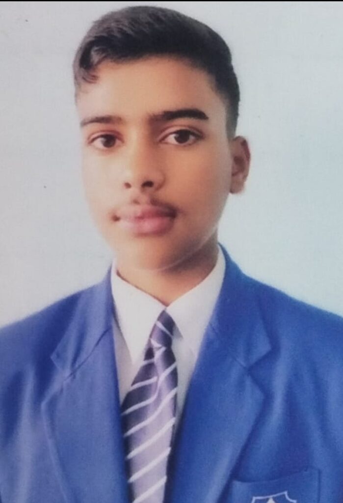 राधा चिल्ड्रन एकेडमी के छात्र देवेश जोशी ने हाई स्कूल की परीक्षा में 88.02 अंक पाकर स्कूल का नाम किया रोशन