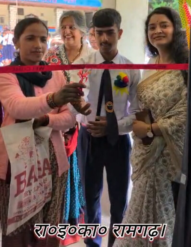 एक क़दम सुनहरे कल की ओर….श्री नारायण स्वामी राजकीय आदर्श इंटर कॉलेज में डिजिटल लर्निंग लैब की हुई शुरुआत