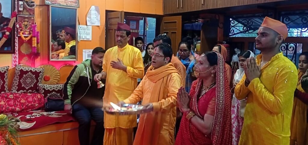ठंडी सड़क स्थित मां पाषाण देवी मंदिर में स्थापित हुई ‌श्रीगणेश जी की प्रतिमा, हुए विभिन्न धार्मिक अनुष्ठान,