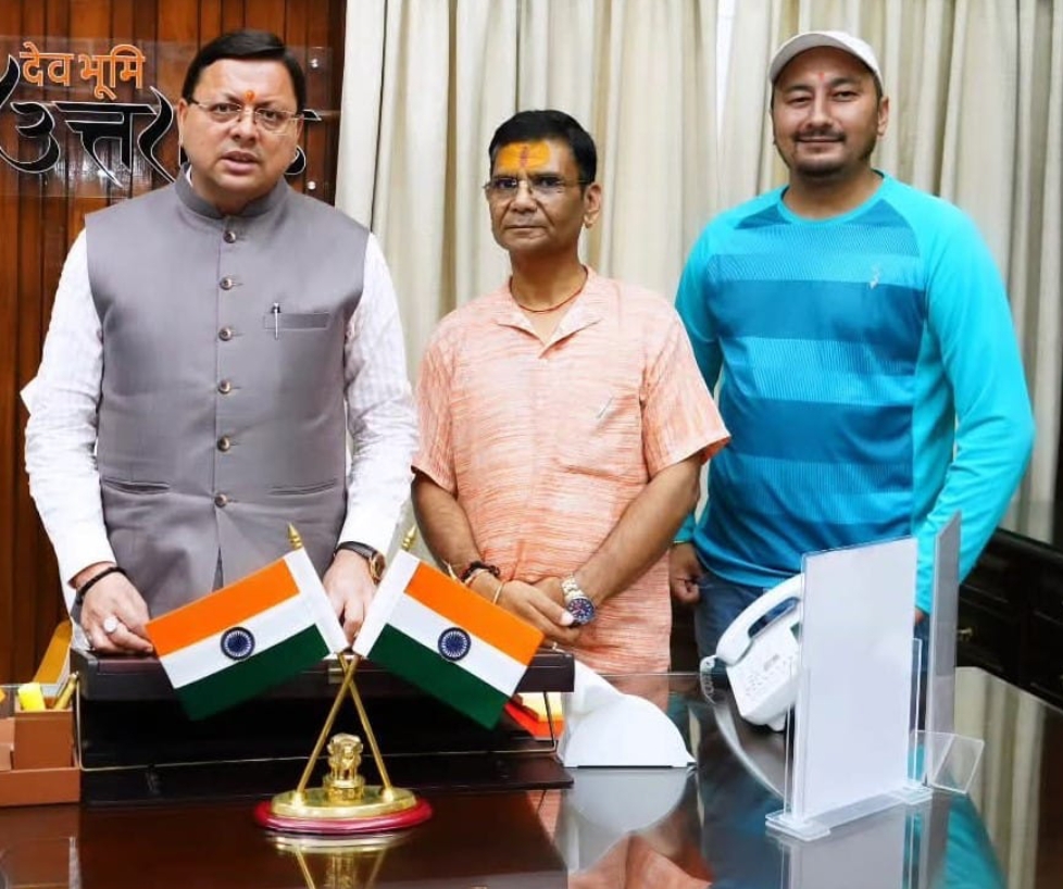 स्थाईकरण और पदोन्नति को लेकर जारी हुए शासनादेश के लिएसलाहकार मंडी समिति के मनोज जोशी ने सीएम धामी का जताया आभार