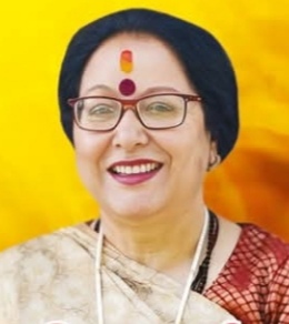 नैनीताल होटल एंड रेस्टोरेंट एसोसिएशन ने लगाए मेला परिसर में डस्टबिन, पदाधिकारियों को दी विधायक सरिता आर्या ने बधाई