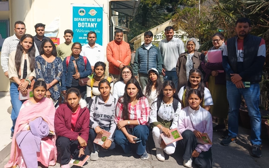 चौधरी रणबीर सिंह यूनिवर्सिटी जींद, हरियाणा के एमएससीबी वनस्पति विज्ञान के विद्यार्थियों ने किया डीएसबी परिसर के वनस्पति विज्ञान विभाग का शैक्षिक भ्रमण