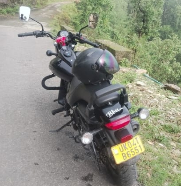 टैक्सी चालक ने पर्यटक को नैनीताल घुमाया और  फिर बाईक समेत पांच सौ रूपये नकद ले उड़ा, टैक्सी चालक ने कोतवाली में दी तहरीर
