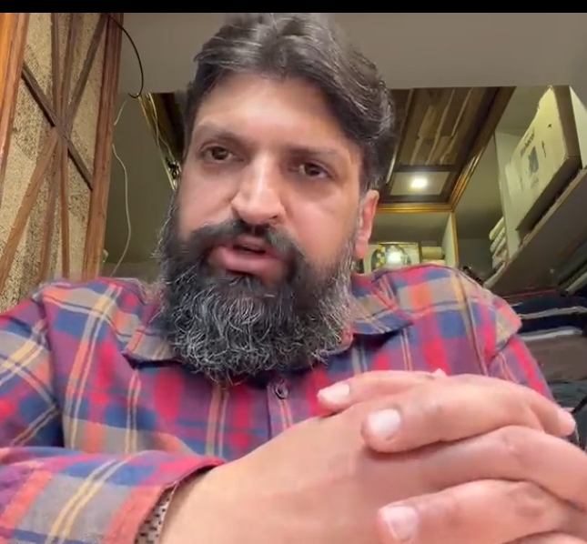 भवाली क्षेत्र में हुई दर्दनाक सड़क दुर्घटना में संजीवनी वस्त्र भंडार के परिवार के सदस्यों के साथ चालक की मौत पर माँ नयना देवी नैनीताल व्यापार मंडल ने किया शोक व्यक्त