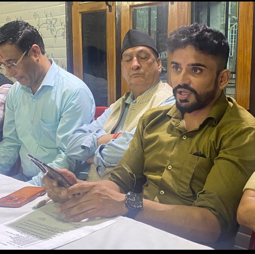 नंदा देवी महोत्सव की तैयारी को लेकर श्रीराम सेवक सभा भवन में एसडीएम ने ली बैठक,विभागों के अधिकारियों को दिऐ आवश्यक दिशा निर्देश,