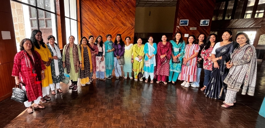 लेक सिटी क्लब ने बैठक में भावी कार्यक्रमों पर की चर्चा,12 सितंबर को स्व. चमन लाल बजाज की स्मृति में ड्रेस वितरण कार्यक्रम होगा,