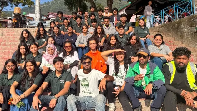 भीमताल और नौकुचियाताल में क्लीन नैनीताल और ग्राफिक एरा इको क्लब ने चलाया स्वच्छता अभियान,युवाओं ने सफाई अभियान चलाकर दिया पर्यावरण संरक्षण और स्वच्छ पर्यटन का संदेश